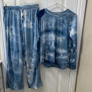Women's Blue Tie-Dye Pajama Set
